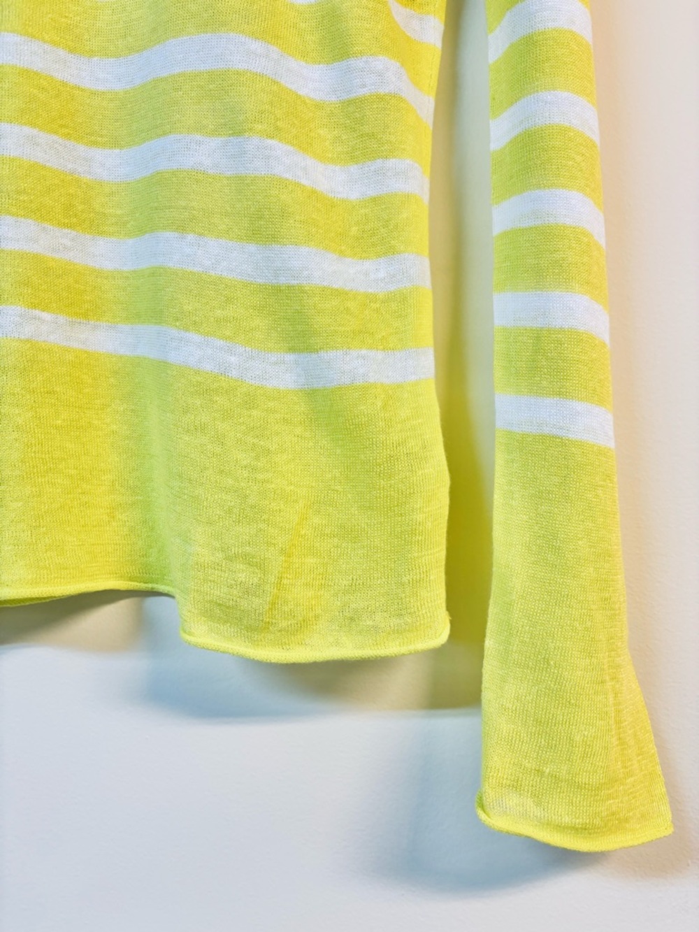 Aritzia Babaton 100% Linen Hobart Striped Knit Sweater Cream Yellow XS - Picture 3 of 8